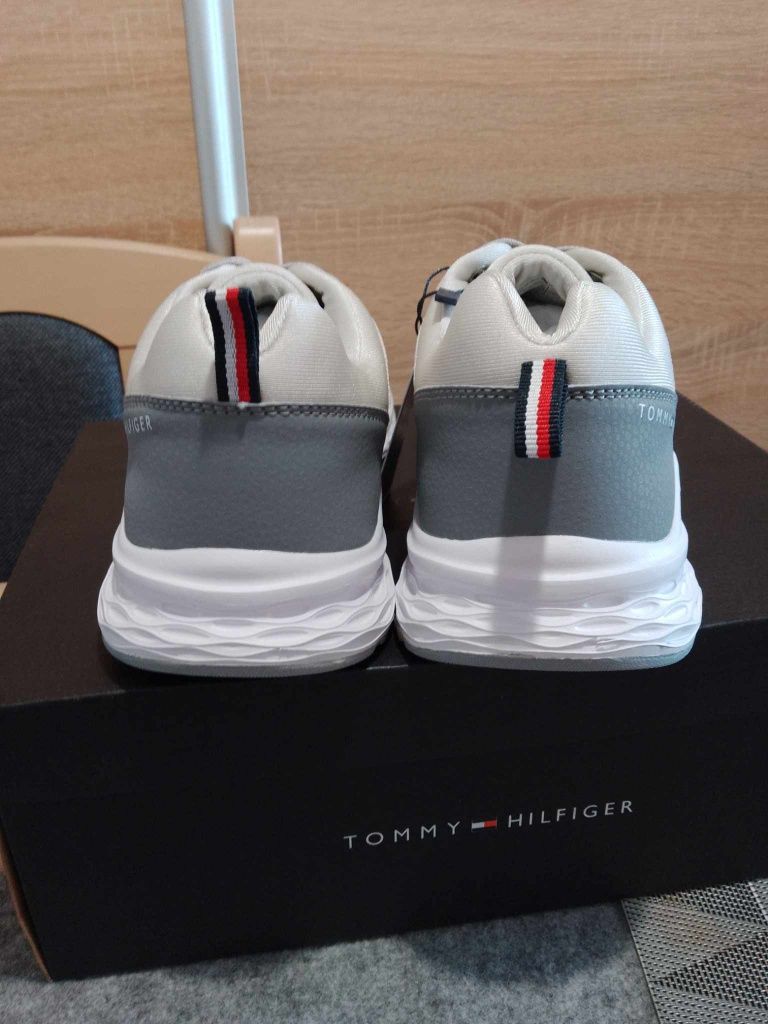 Tommy Hilfiger r38 39,40,41