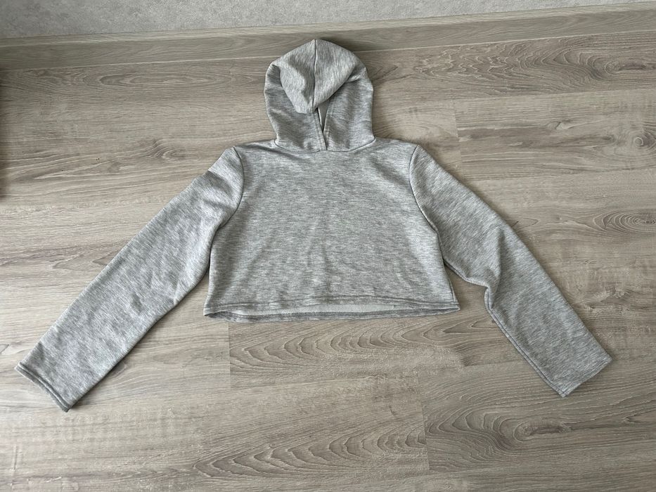 Кофта сіра укорочена