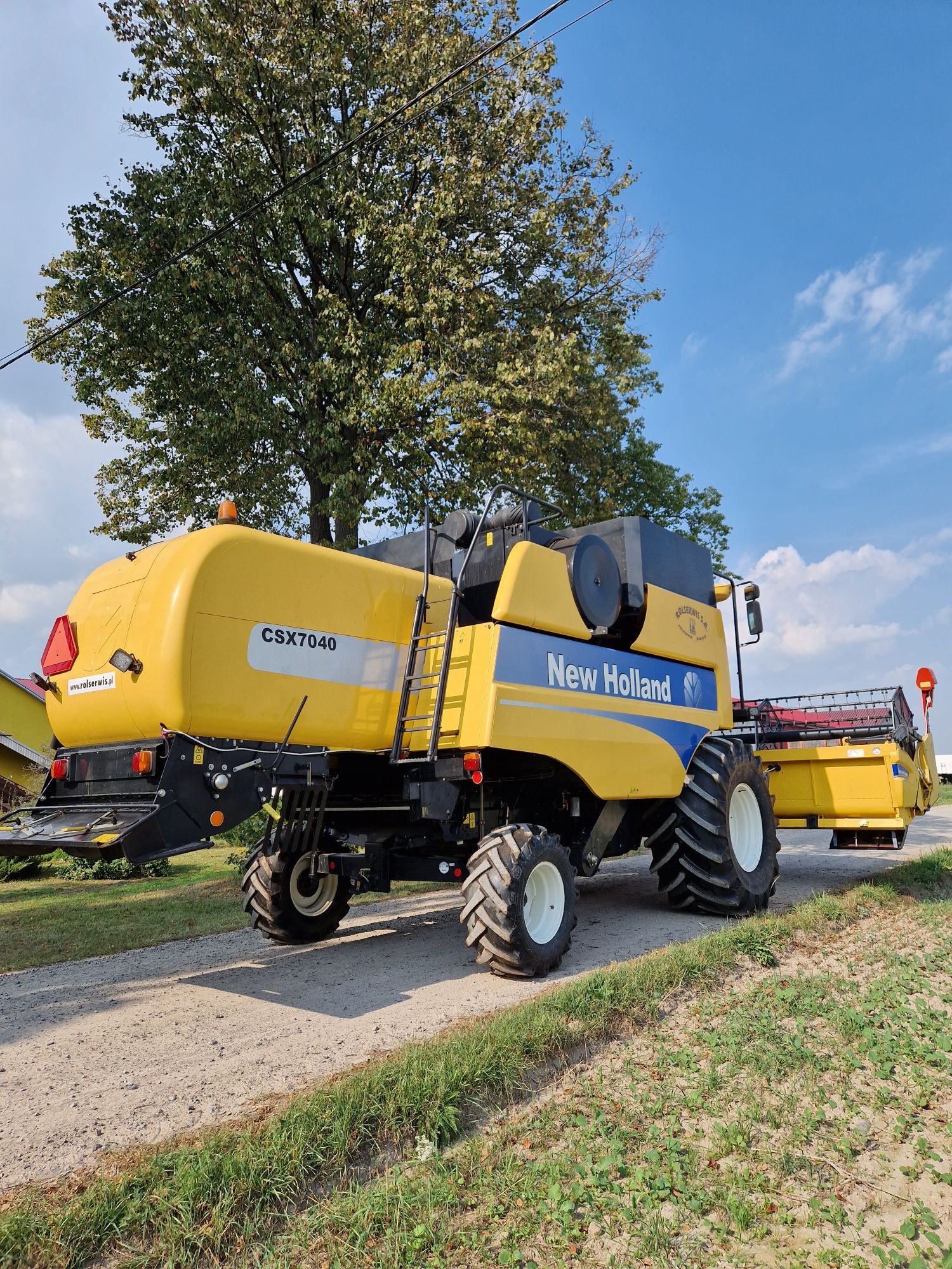 New Hollandt CSX7040