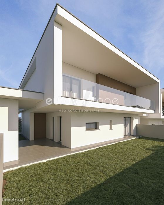 Moradia T4 Maceirinha - Leiria