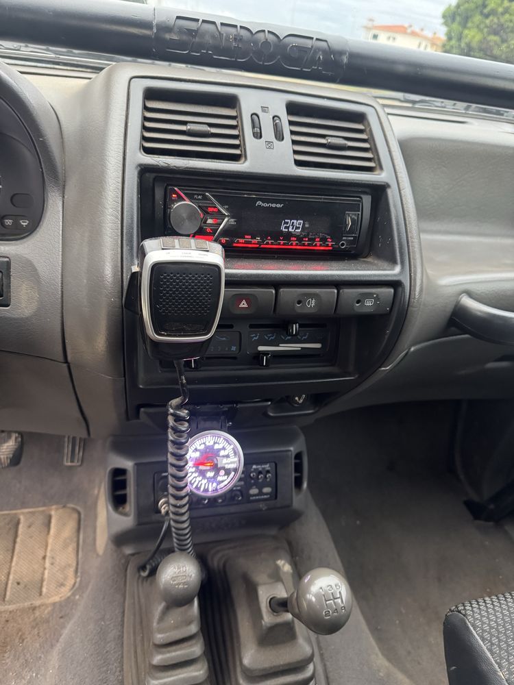 Jipe Nissan terrano 2.7 TD - todo terreno / TT / 4x4