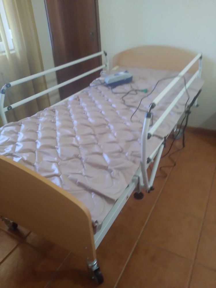 Cama articulada eletrica com colchão anti escaras