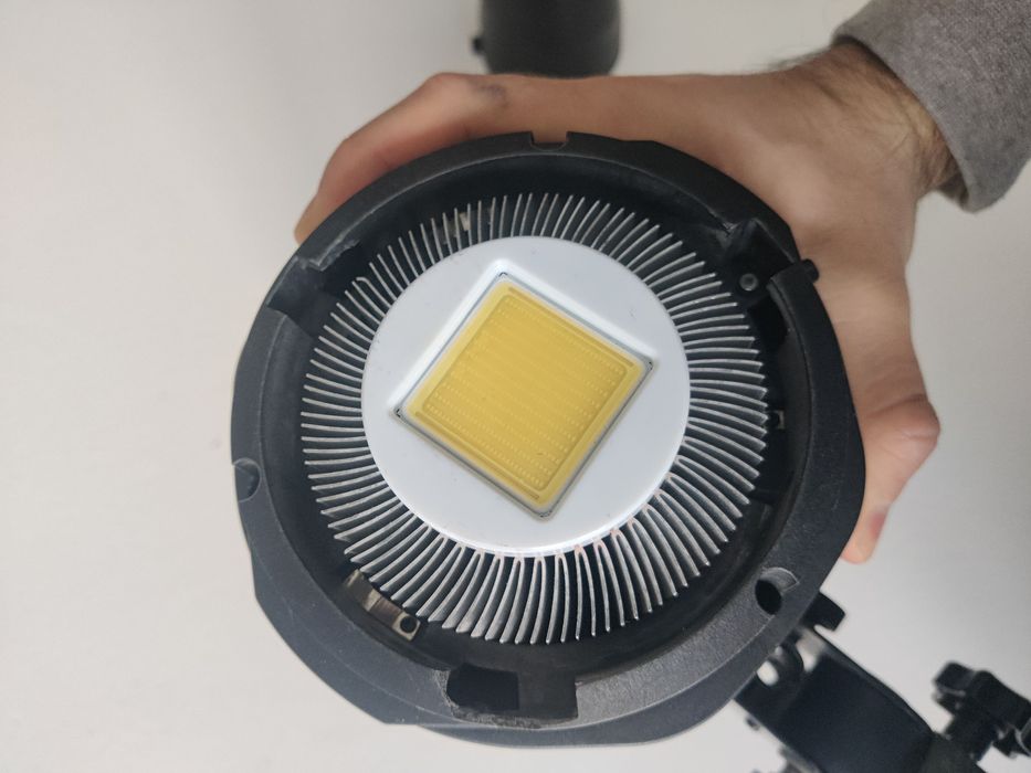 Прилад постійного світла Jinbei EF-150 LED