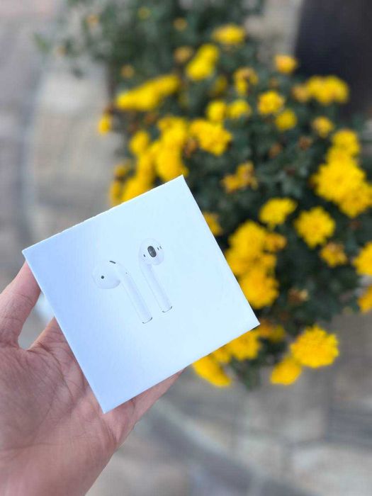 Бездротові наушники AirPods2 Apple