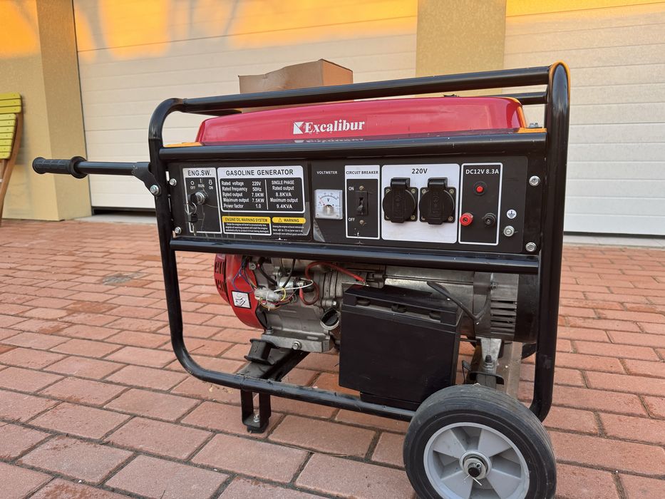 Генератор Excalibur с єлектростартером.