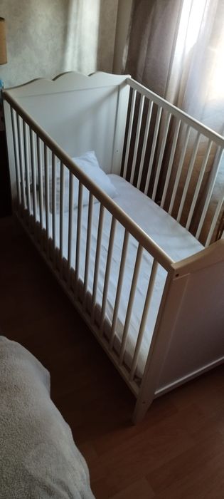 Berço de bebé c/colchão e oferta forra+almofada