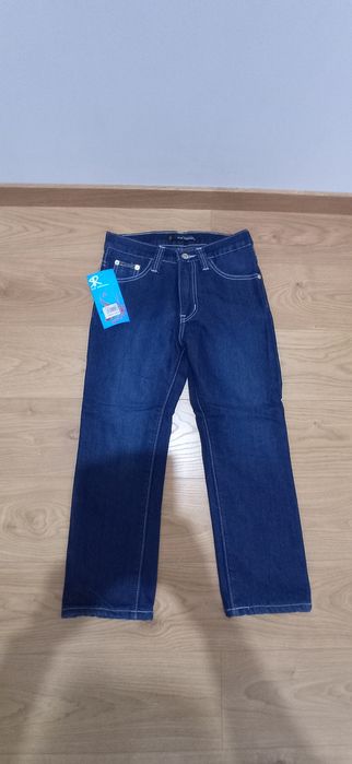 Nowe jeansowe spodnie ocieplane rozmiar 128