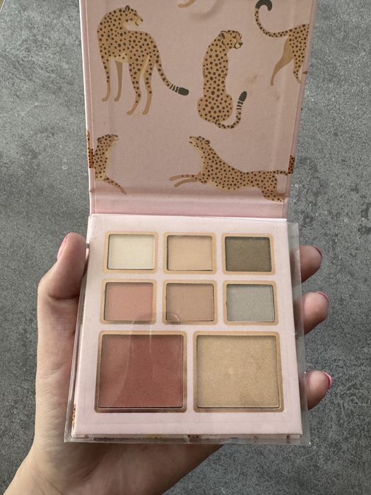 Paleta do makijazu oczu i twarzy 6 cieni