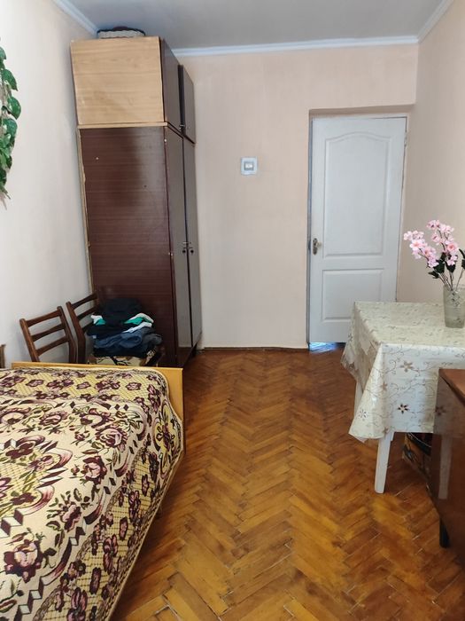 Оренда ліжко-місця в квартирі. Р-н ТРЦ Чайка