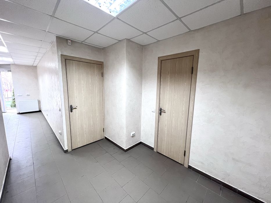 Продаж комерційного приміщення на Бамі