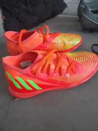 Halówki Adidas Predator 34