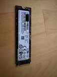 Dysk SSD: Samsung PM9A1 512 GB (TLC, PCI-E gen4, 6900/5000 MB/s)