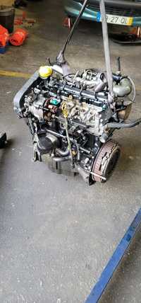 Motor clio 2 1.5 dci 65cv k9k704