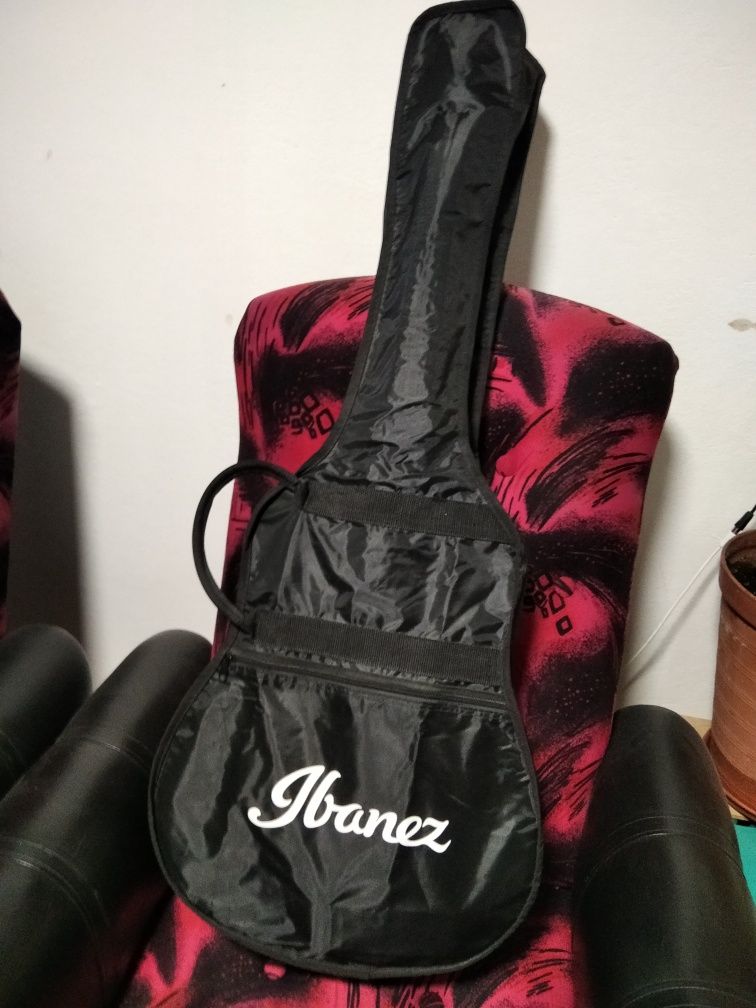 Gitara akustyczna Ibanez