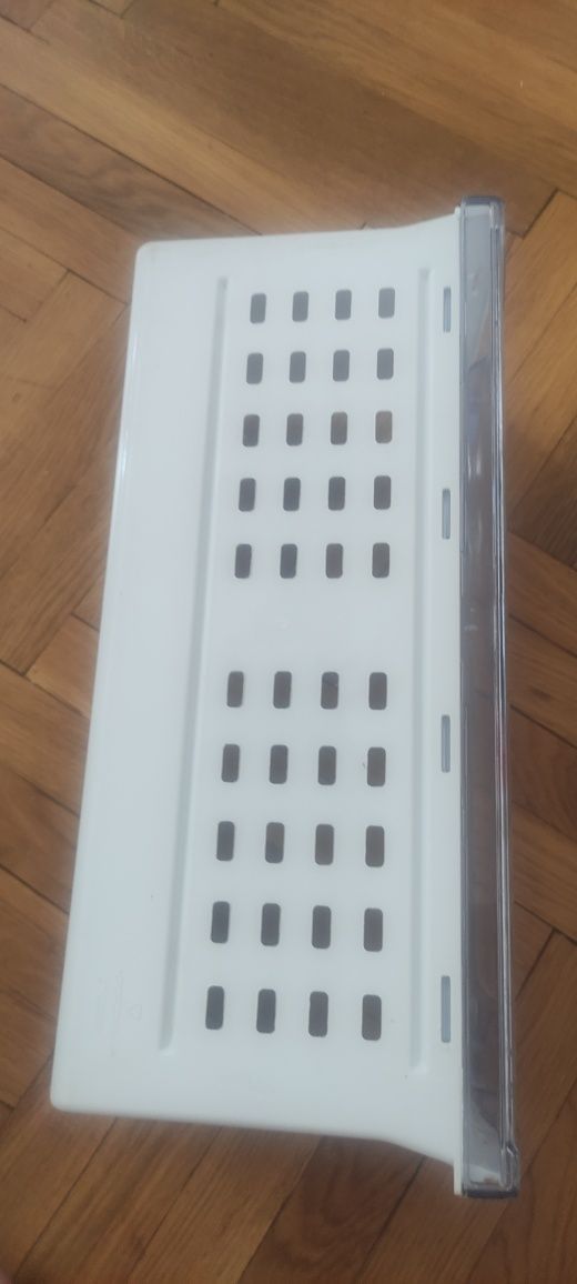 Лоток для морозильної камери Beko
