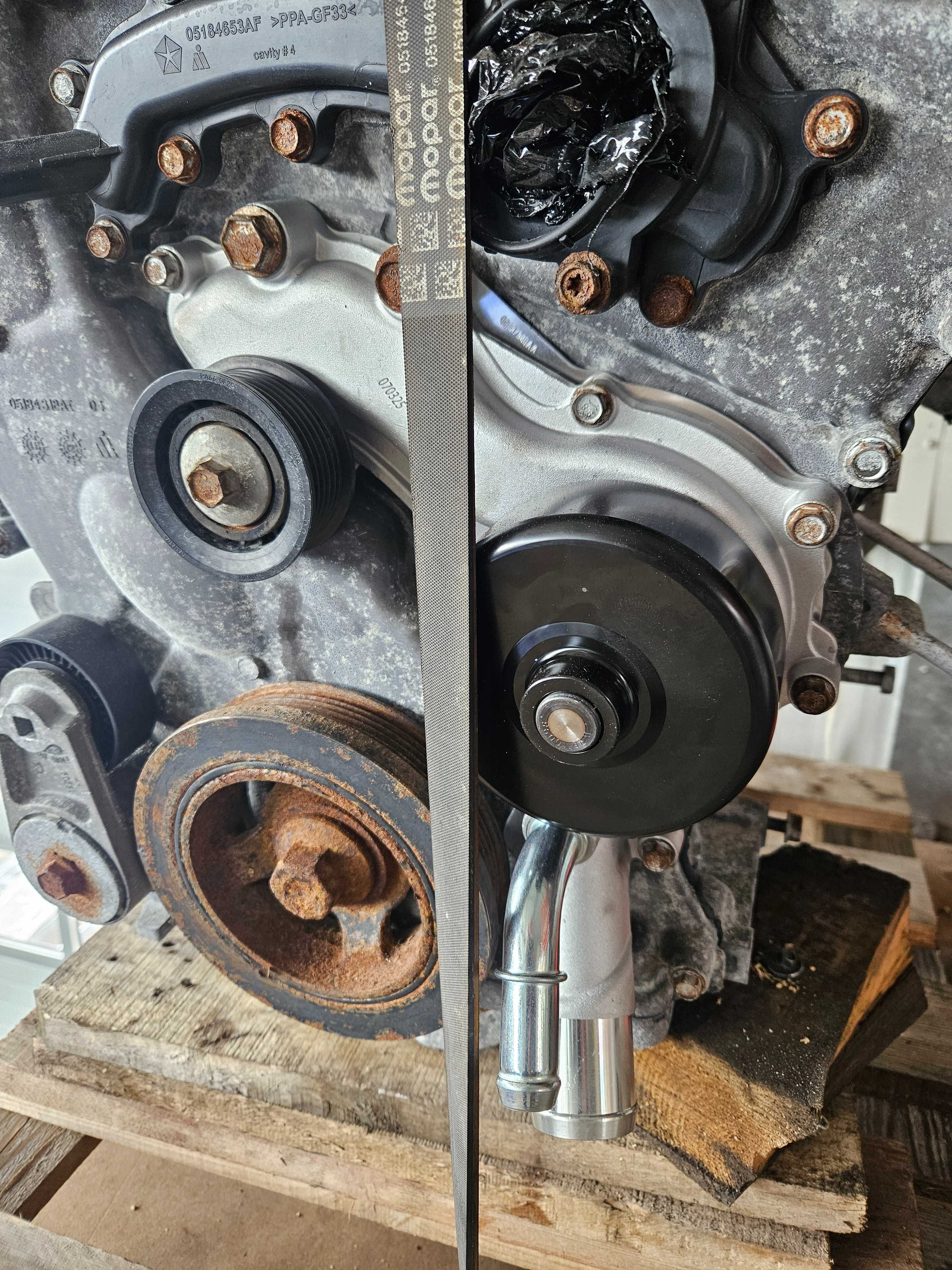 Jeep Grand Cherokee WK2 silnik 3,6l V6 ERB Pentastar