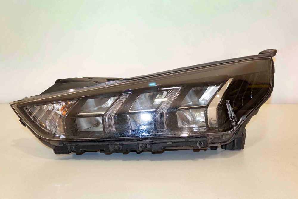 Farol Hyundai Ioniq (N.052-Z4)