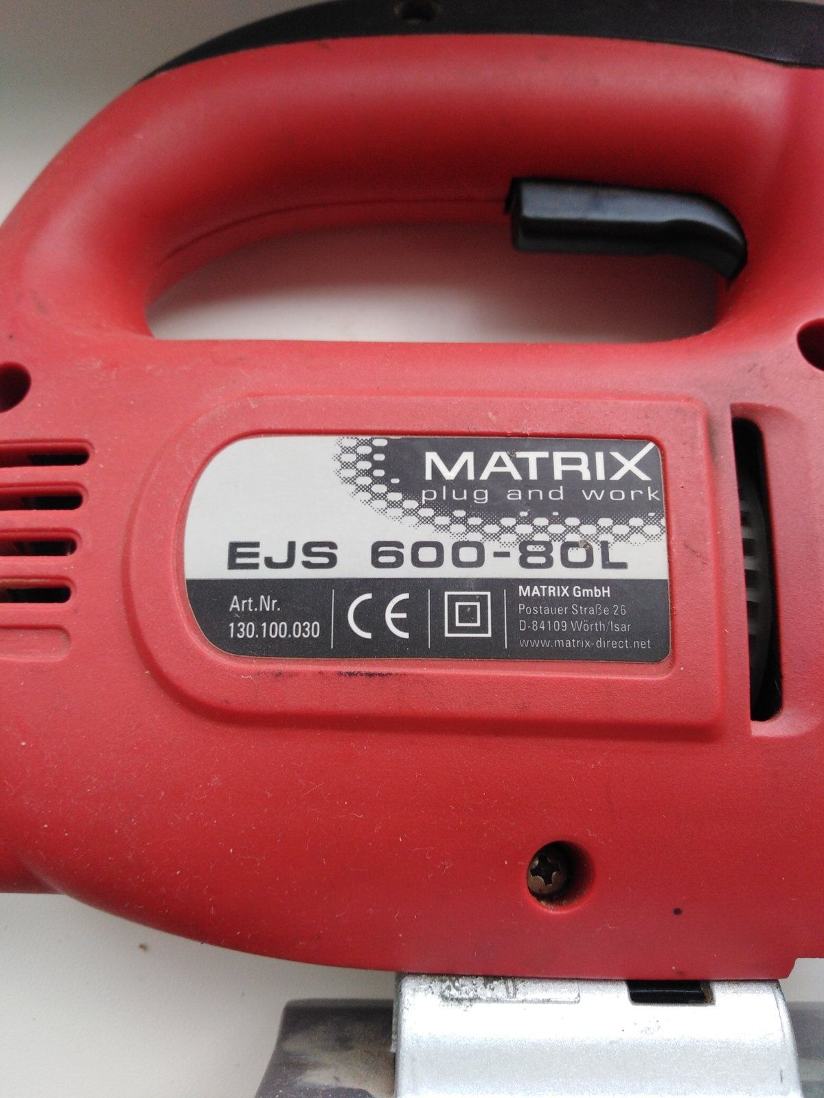 Електролобзик Matrix EJS 600-80L