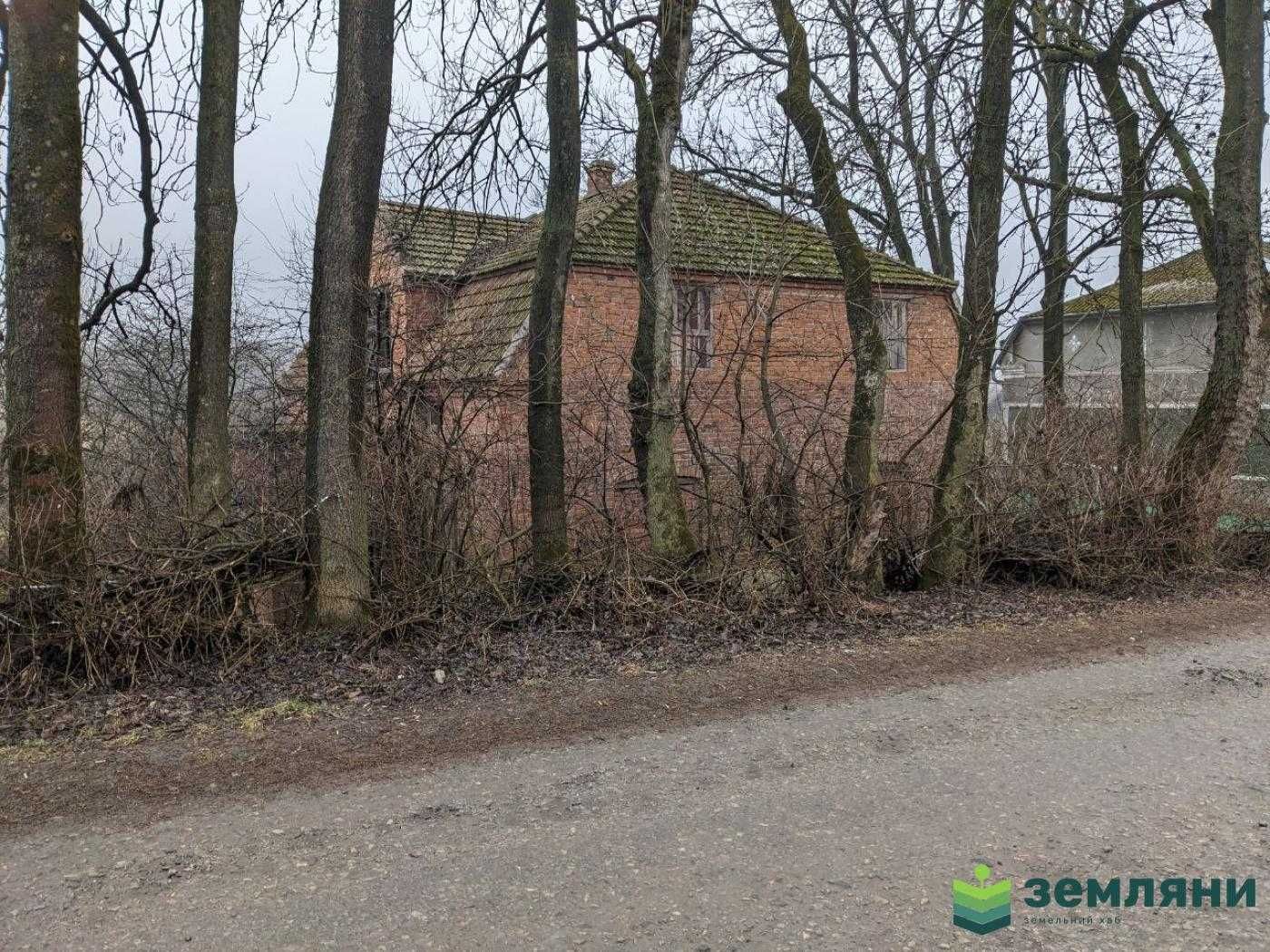 Продається земля 45 сот з будинком в с. Загір'я