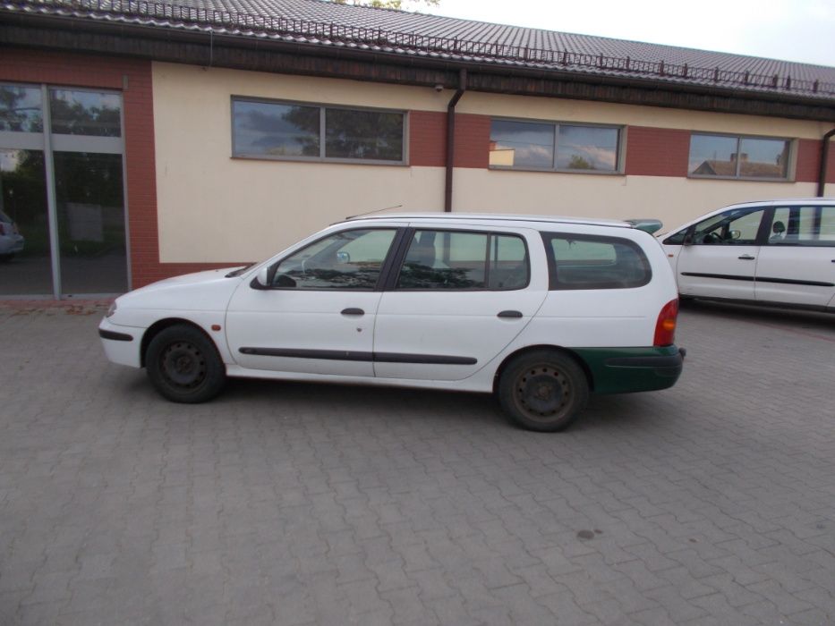 Renault Megane na cześći Kombi Lift Diesel na czesci