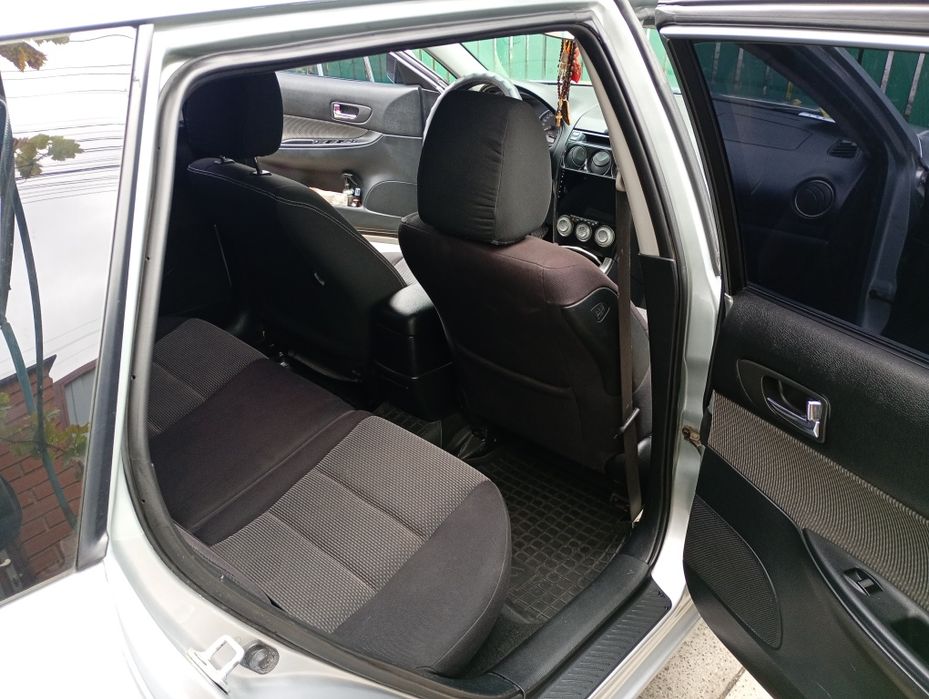 Мазда продаю свое вто.