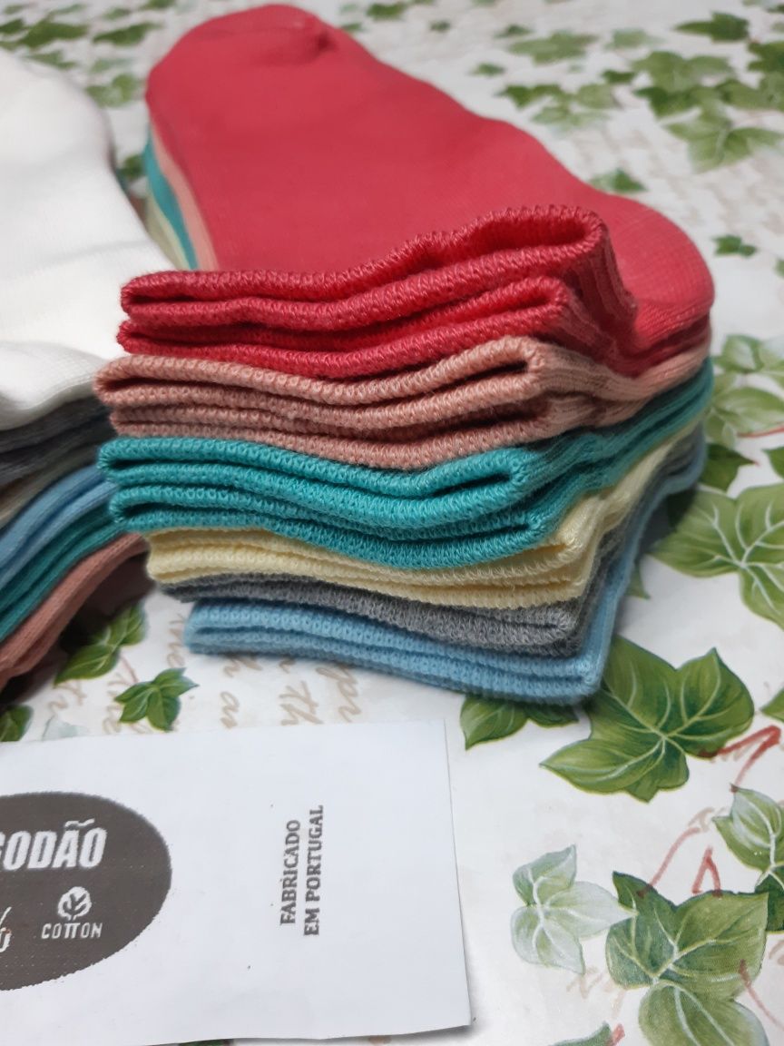 12 pares de meias curtas, tamanho 35-40, em algodão bom