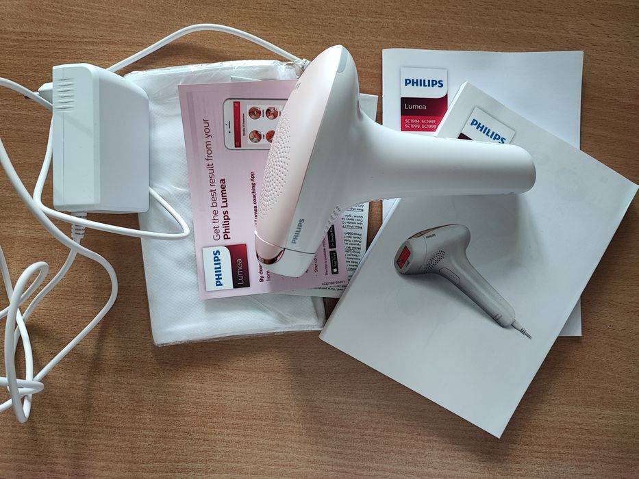 Фотоепілятор Lumea Advanced CS1994 від Philips