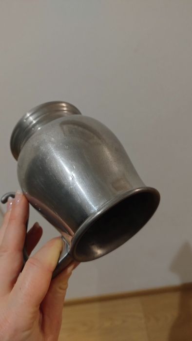 Srebrny metalowy kufel replika Ed Muldoon 1976