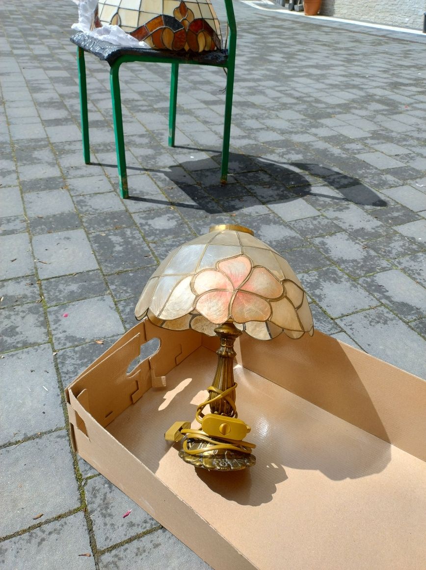 Używane lampy oświetleniowe