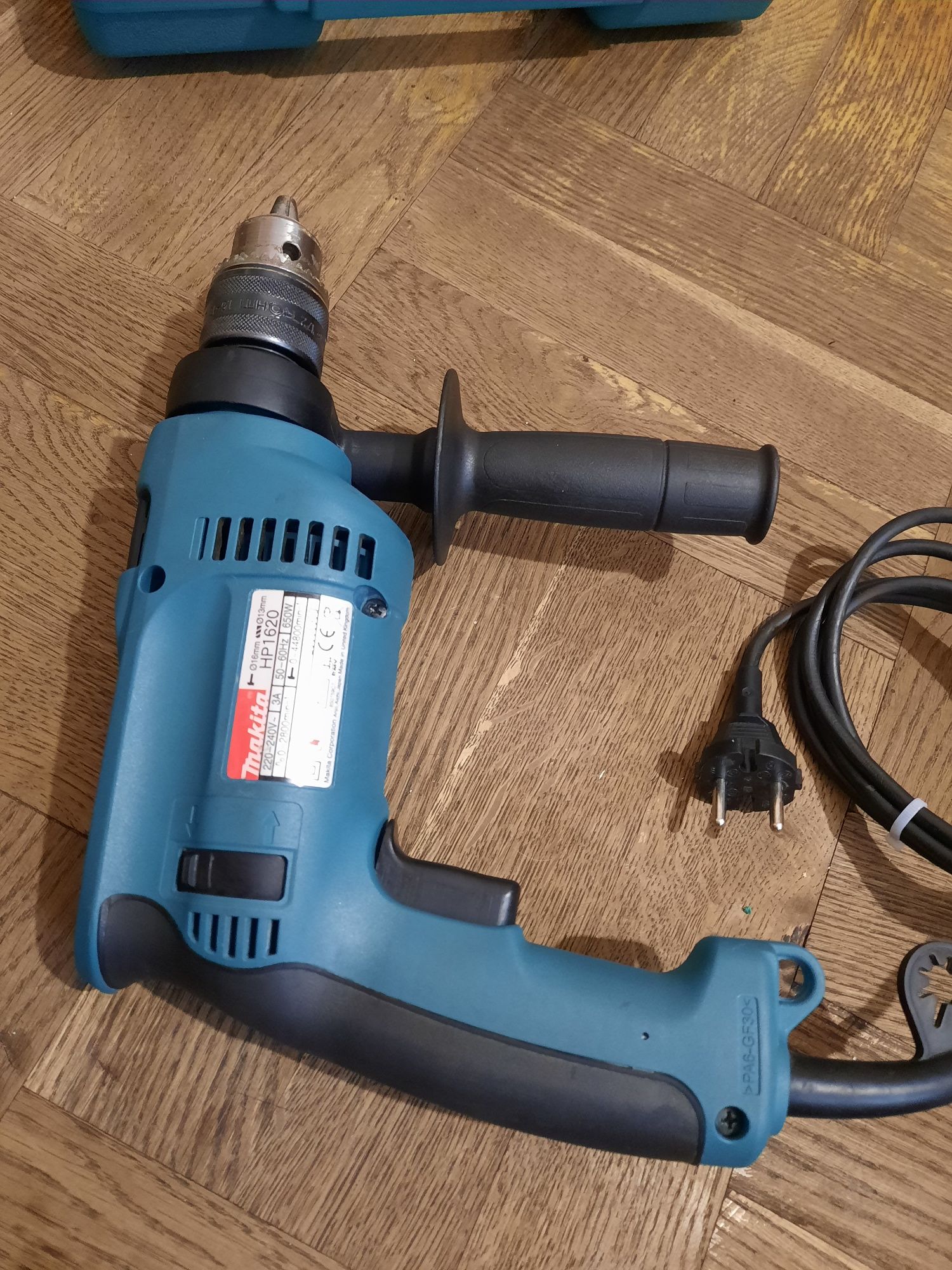100% оригінал!!Дрель ударна Makita HP 1620,650вт