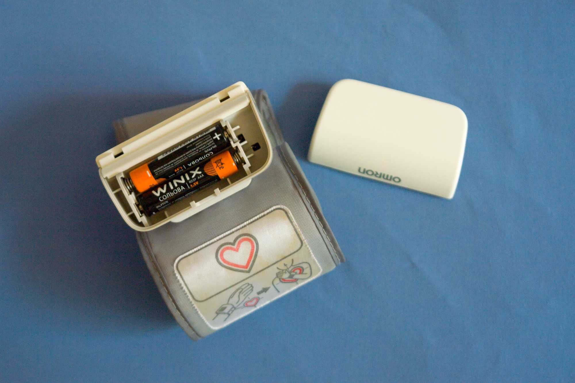 Электронный тонометр Omron R1