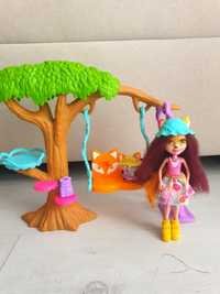 Enchantimals lalka lis i hustawka na drzewie