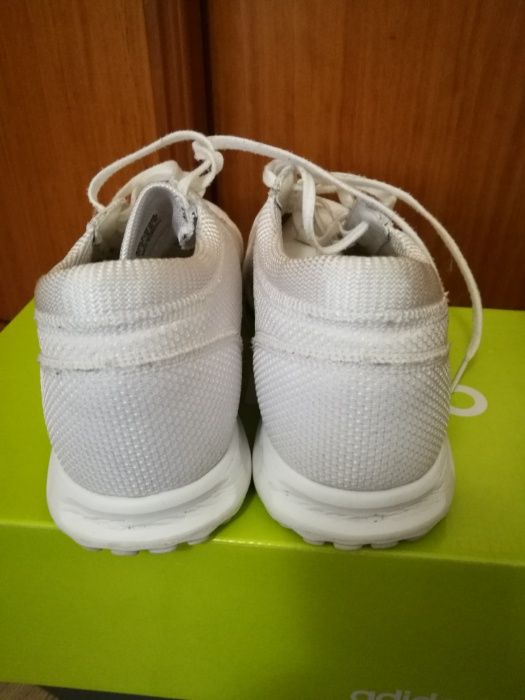 Tênis adidas novas