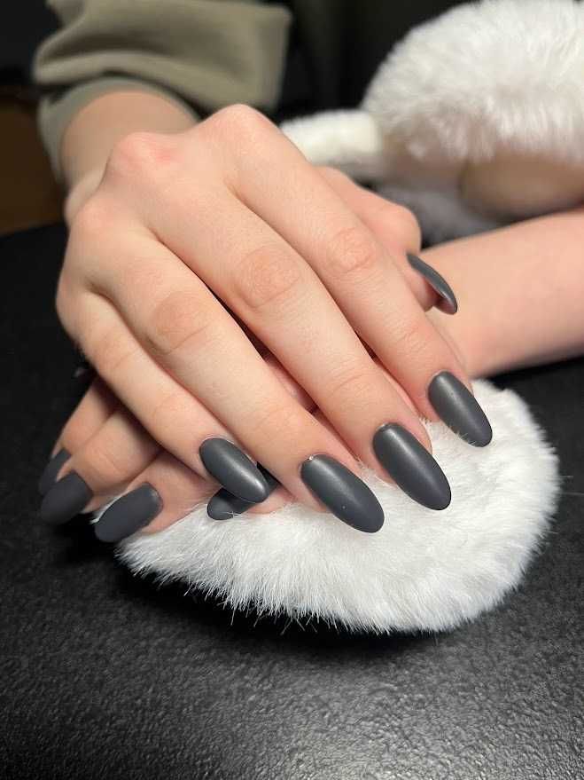 Manicure hybrydowy, przedłużanie paznokci