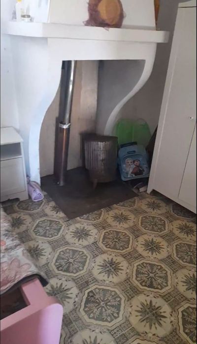 Vendo  Moradia T2 em aldeia de Torre de Moncorvo/vila flor
