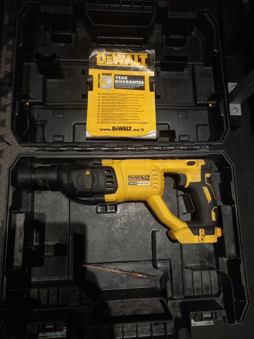 Wiertarka dewalt DCH133