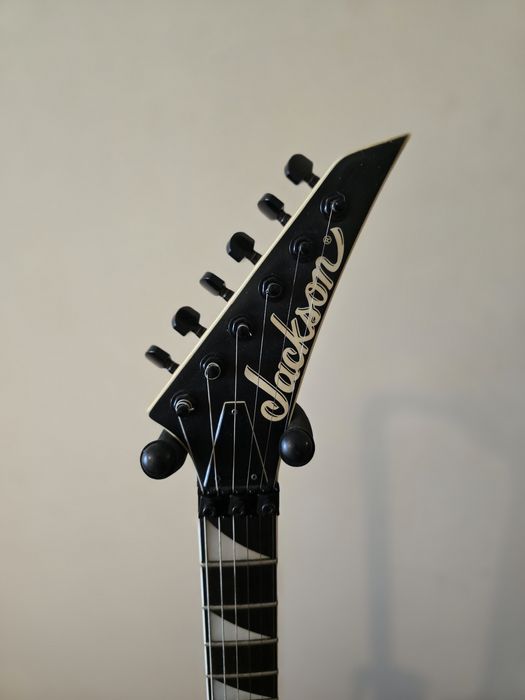Jackson JS32 Dinky