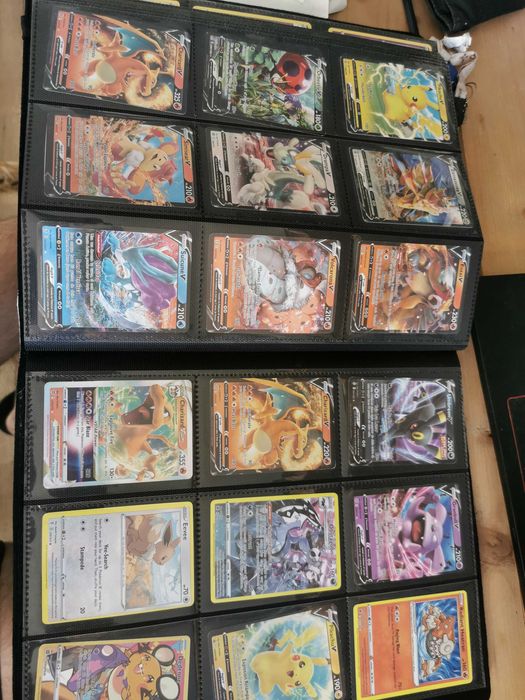 Karty pokemon album cały około 360 kart