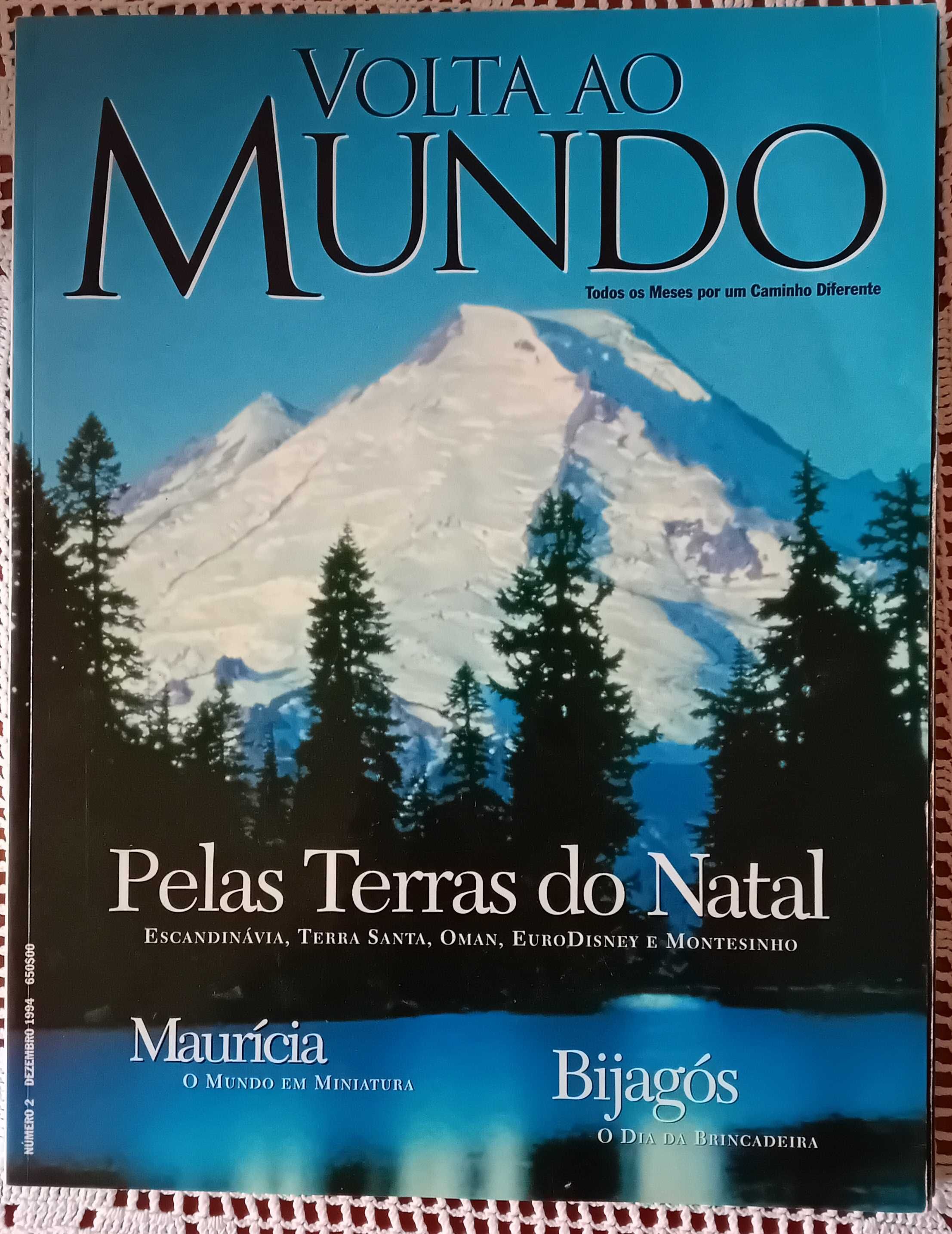 Três primeiros números da Revista "Volta ao Mundo"