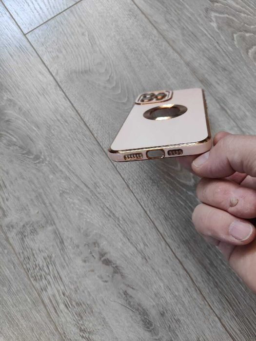 iPhone 12 Pro max etui złote