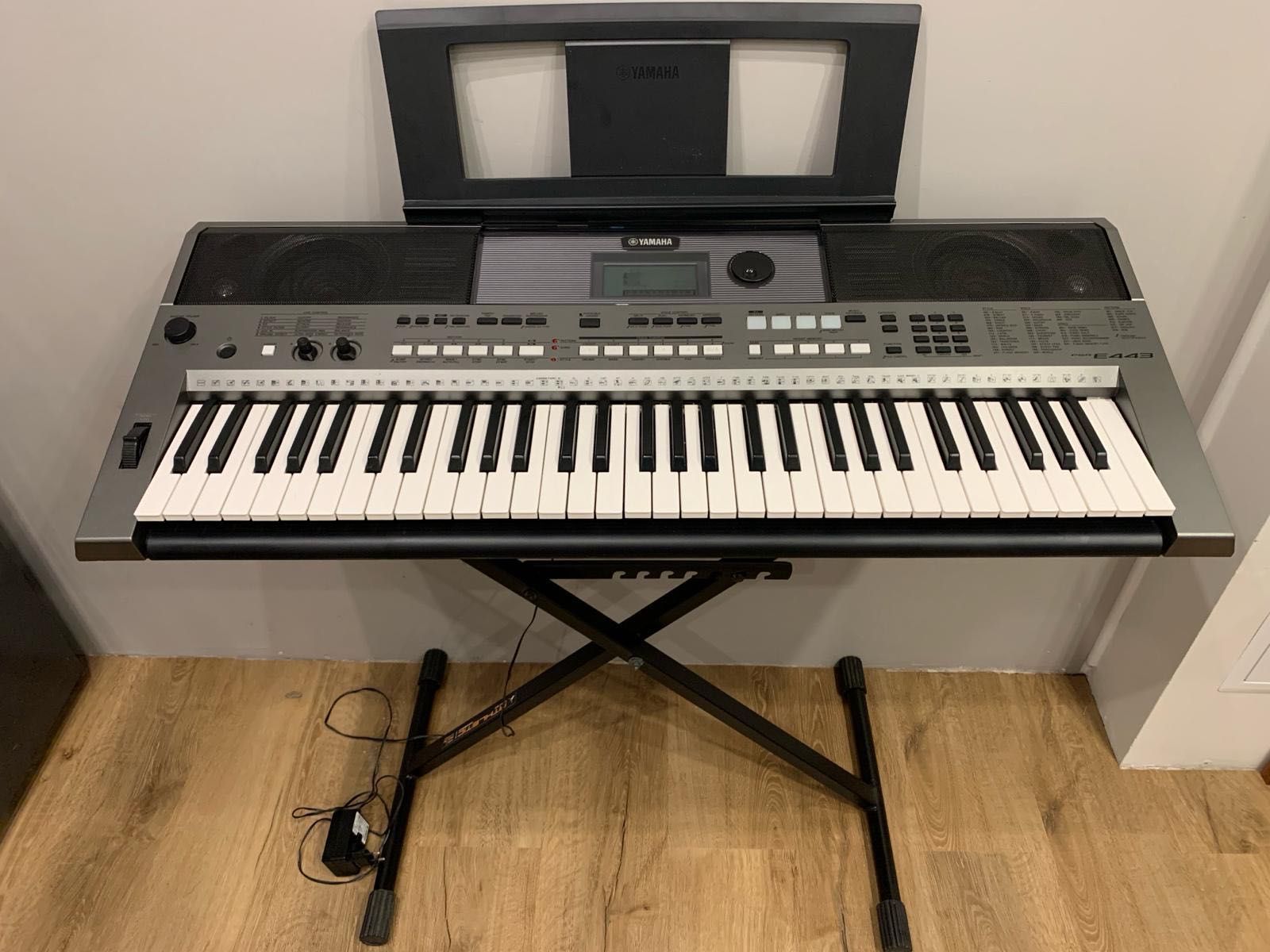 Keyboard Yamaha PSR-E443