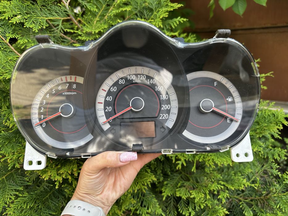 Оригинальная приборная панель KIA Cerato (2009–2013)