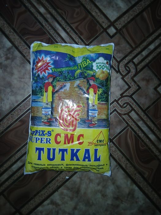 Клей для обоїв щільний