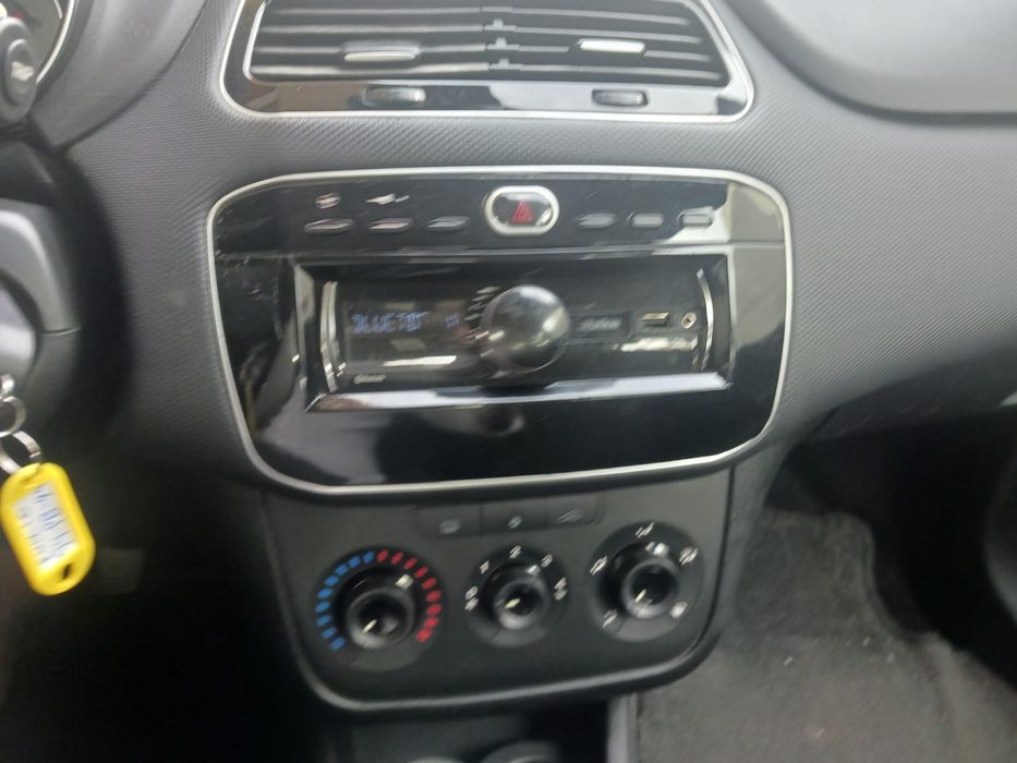 Fiat Punto 1.2 8v 69cv Young 5p