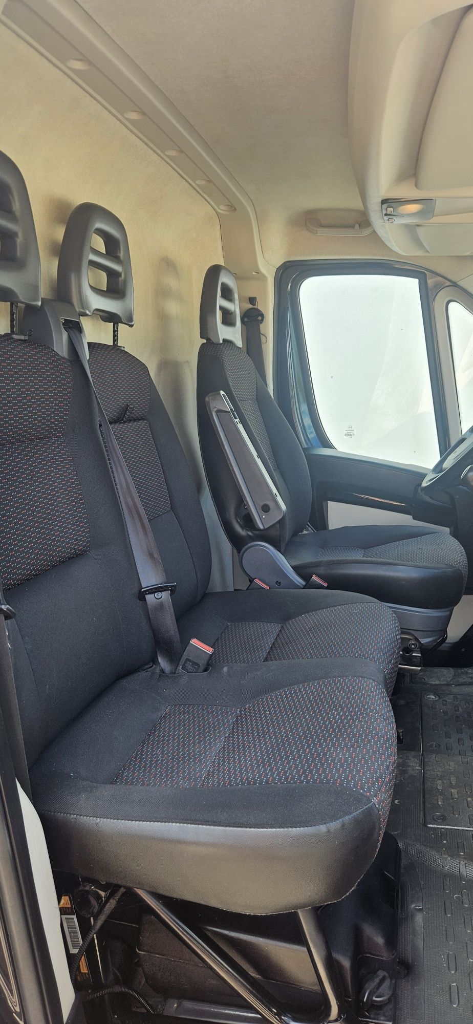 Peugeot boxer L3H2 2.0 HDI 163CV 190€/Mês