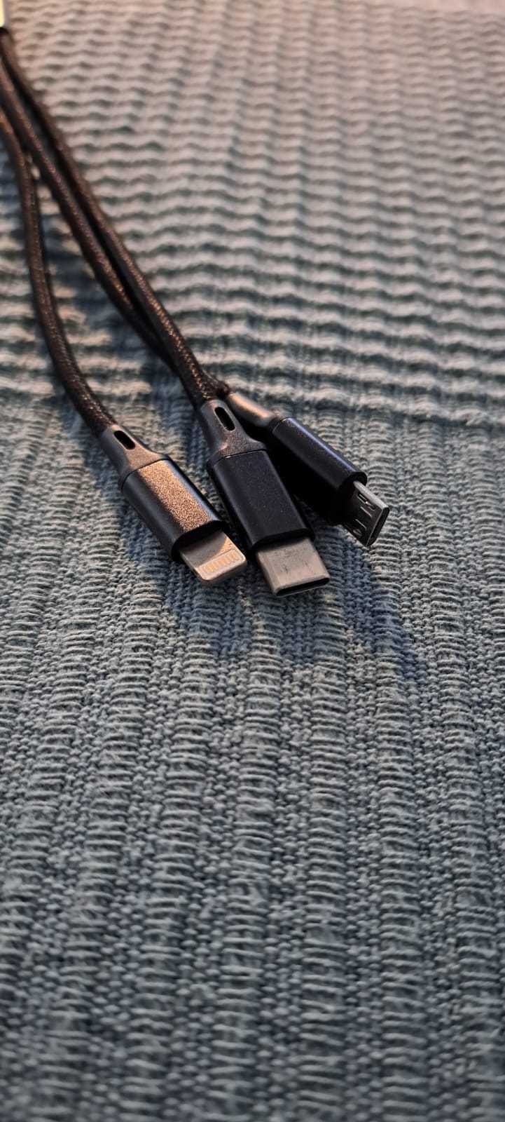 Cabo USB com 3 Saídas