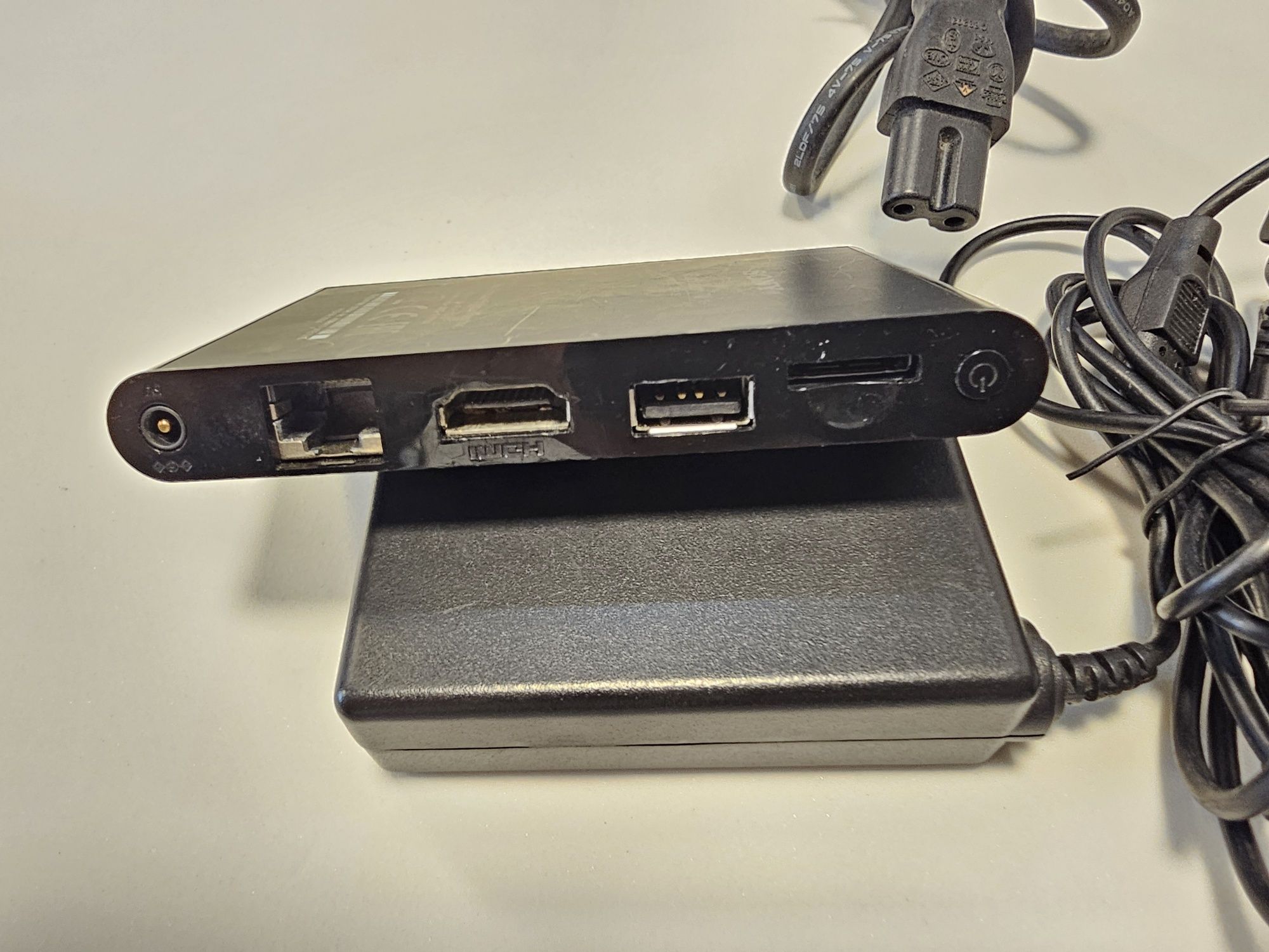 Playstation TV .

Com cabo hdmi 
Transformado