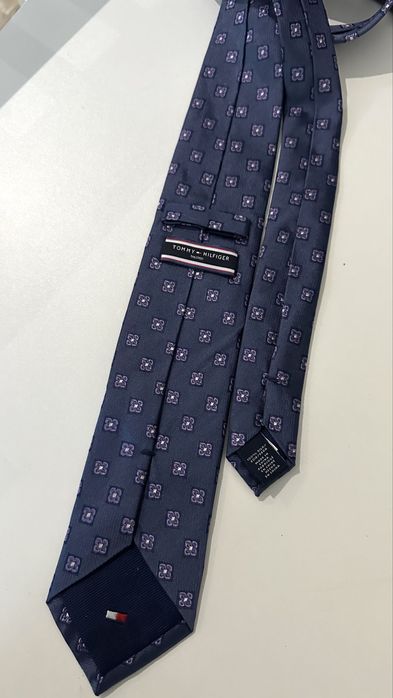 Krawat Tommy Hilfiger jedwab