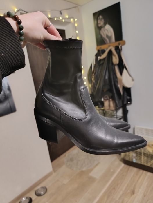 Козаки ZARA, 37 розміру на вузеньку ніжку