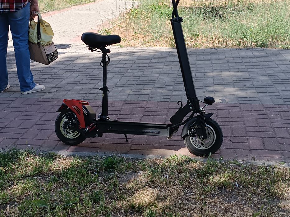 Электросамокатат 1000w